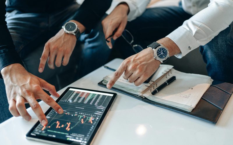 pexels-photo-5833772-5833772-2